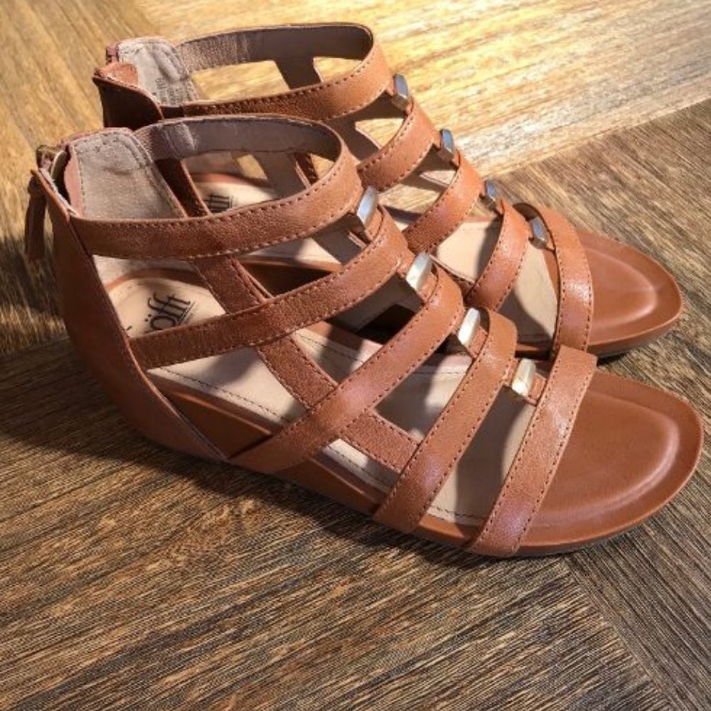 Sofft Rio II Gladiator Sandals Leather Gold Brown Tan Wedge Size 8